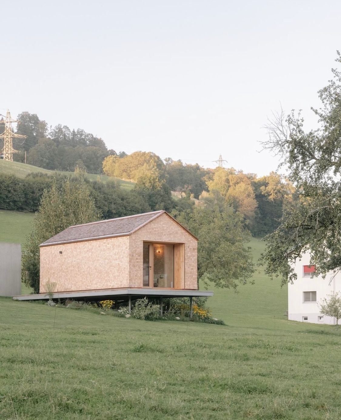 Kleines Holzhaus - Seitenansicht